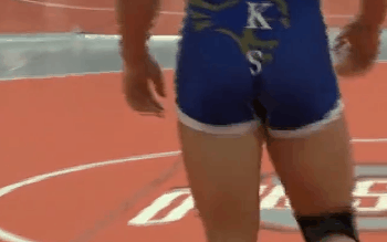 wrestleman199:  🍑 on pointe