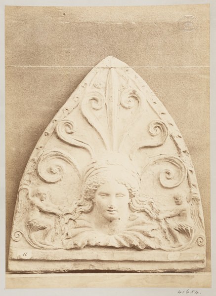 lespalimpsestes:Antefixa of Venus in terra cotta, photograph by Louise Laffon, part of a series of p