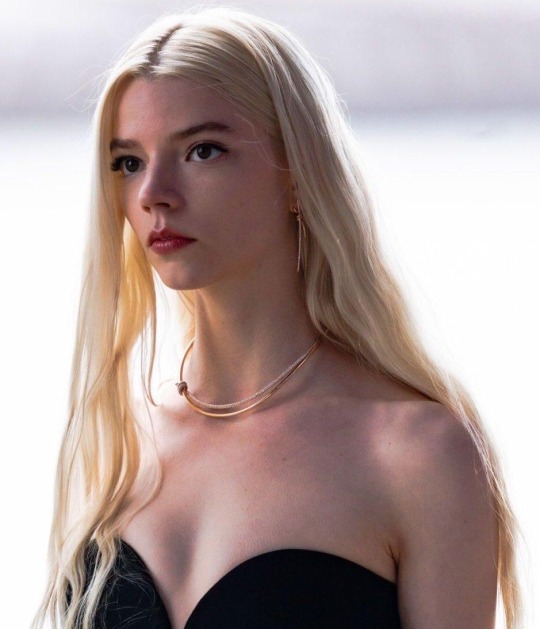 caroldanversenthusiast:Anya Taylor Joy is so dreamy wtffff