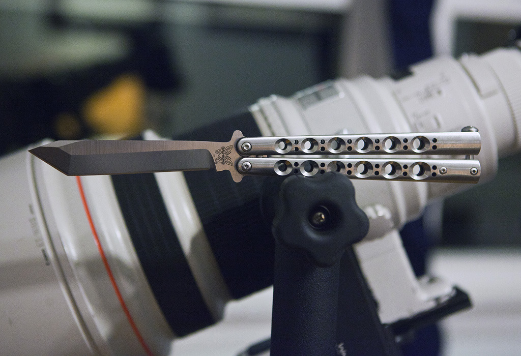 knifepics:  Balisong (Butterfly Knife)