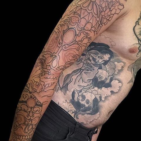 @aaronjamesontattoos started this slick Tibetan skull sleeve, keep posted for progress this one is going to be amazing.
For bookings and enquiries email:
info@aaronjameson.com
#tattoo #tattoos #sleeve #sleevetattoo #japanese #japanesetattoo...