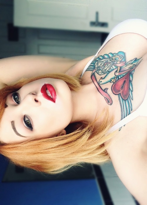 squiglet:  Afternoon photo. Hey.