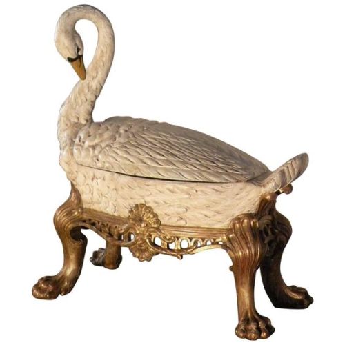 ditchin:aperfumedpearl:18th century swan wine cooler@perhapsarat swan wine cooler to go with ur swan