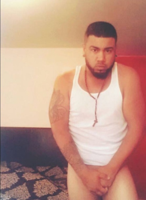 gayguysofsoflo:  Thick guys just taste better :)