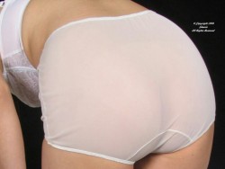 Pantytimes:  Awesome   Love An Older Lady In White Panties!Find Your Sexy Senior