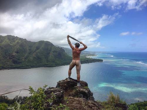 Sexy Polynesian Men