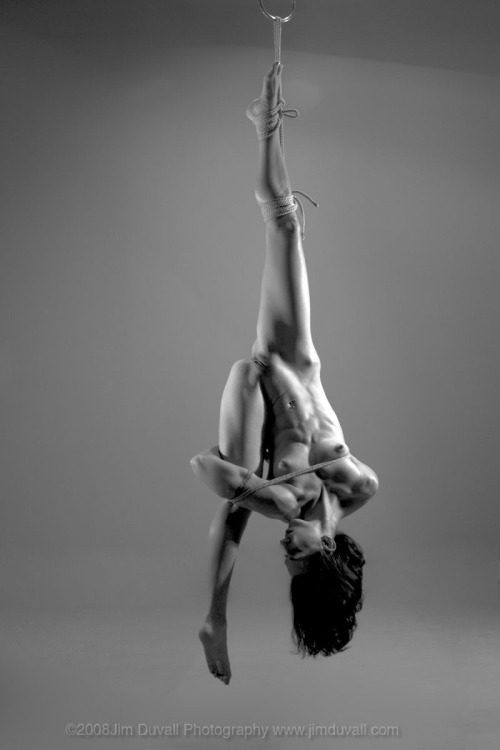 https://extreme-bondage.tumblr.com/post/133389269512