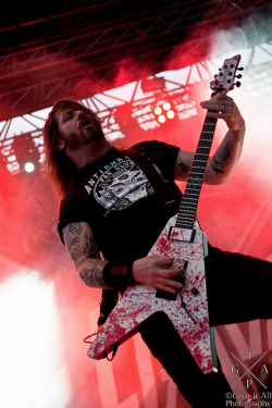 mitch-luckers-dimples:  Slayer by Jannik
