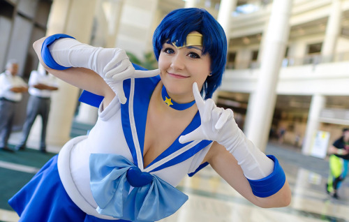 curvyandnerdy:  Exile Fayt as Sailor Mercury http://exilefayt.deviantart.com/ 