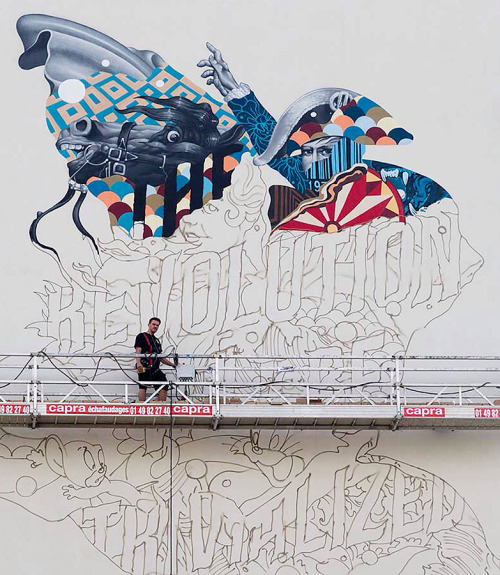 crossconnectmag:  Oversized Wall Murals by Tristan Eaton  Born in Los Angeles in 1978, Tristan Eaton began pursuing street art as a teenager, painting everything from walls to billboards in the urban landscape wherever he lived, including London, Detroit