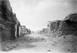 m7madsmiry:  The streets of #Gaza in November 1917 after a British attack on the city in WWI. شَوارع غزة , بعد الهجوم البريطاني عليها في الحرب العالمية الاولى , 