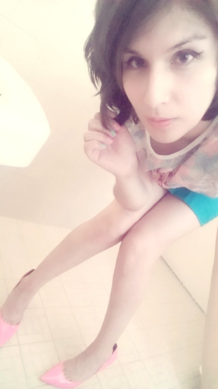 bashfull007:  beautifulellafae:  More photos of the sweet Ella  Babe 