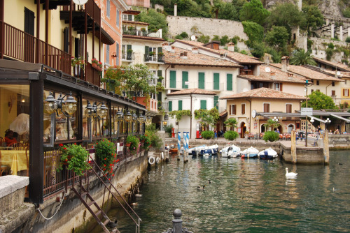 vacilandoelmundo: Limone sul Garda, Italy