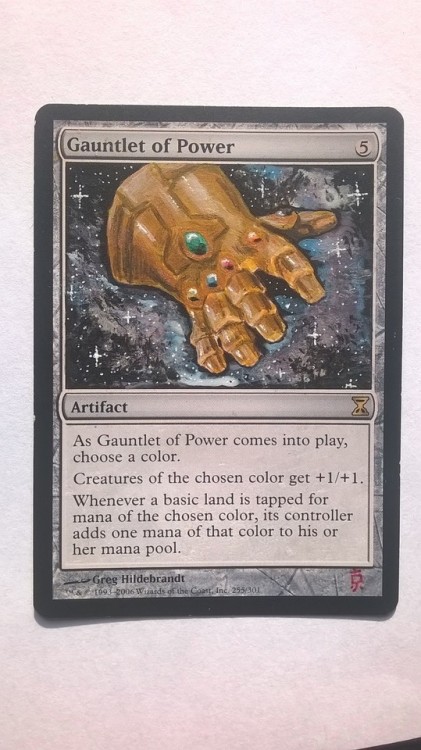 京  Gauntlet of power ( infinity gauntlet Alter)—- Open for commisions again —-1 = 25,00  €  (2 diffe