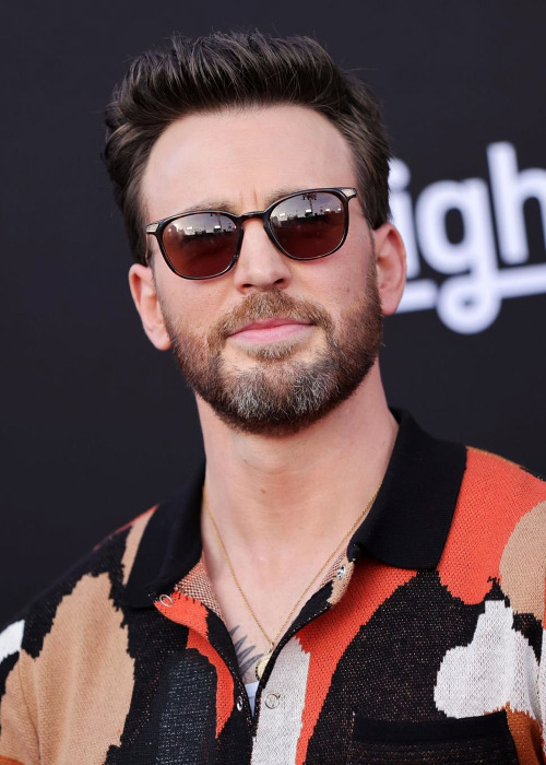 sudeiikiss: CHRIS EVANS at the Lightyear premiere in LA - June 8th, 2022.