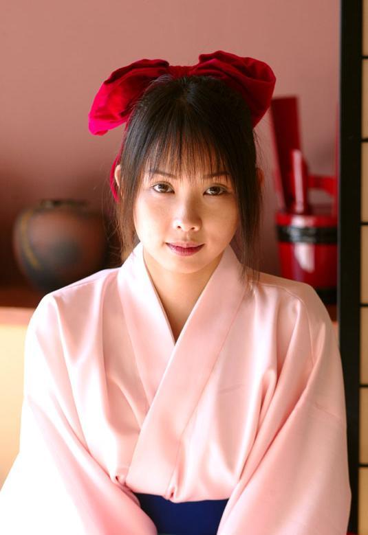 Mako Shiratori - Sakura Shinguji (Sakura Taisen) More Cosplay Photos &amp; Videos