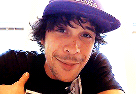 evilduckling:poc meme: [1/20] celebrities of colour→ bob morley (actor)As a child, primary schoolwas