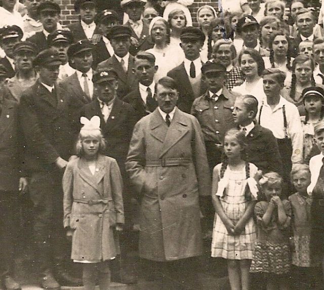 Nazi germany hitler youth girls