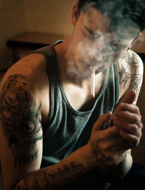 m-o-a-a-a-m-a-l-i-a:  Ash Stymest | via Tumblr på We Heart It.
