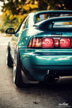 tunedandracecars:  Toyota MR2