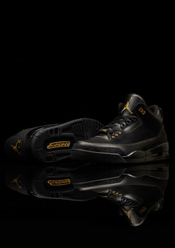 shoe-pornn:  Nike Air Jordan Retro 3-Black