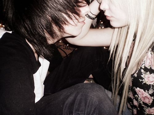hotcouplesmakingloves:  cute couples