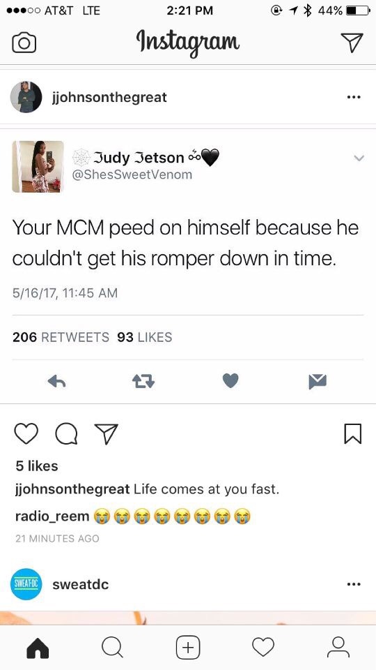 fatandbougie:  residentgoodgirl: jettestblack: LMAO 😂 stop this!   y'all are beyondddd