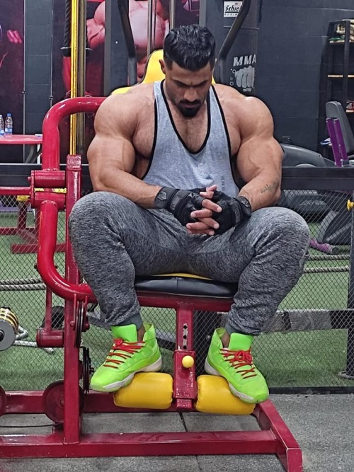 essenceofmasculinity: id - علي الزركانيI have uploaded this guy video and he is turning many of you 