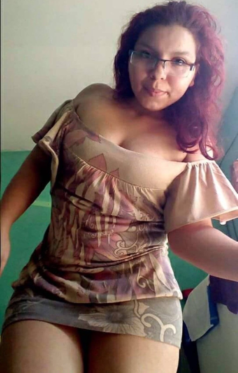 bombox2015: chanocantu:  boriputitas:  Denle reblog a esta puta  Me la cojo bien