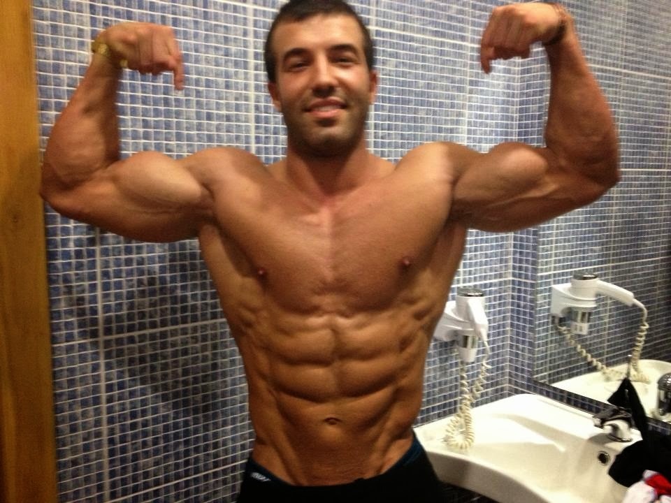 cdnlifter27:  The incredible Nelson Argentino