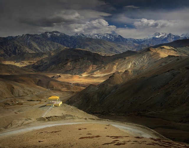 landscape-photo-graphy:  Asian Landscapes by Weerapong ChaipuckThai photographer