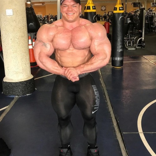 XXX Dallas McCarver - Sitting at 335lbs, and photo