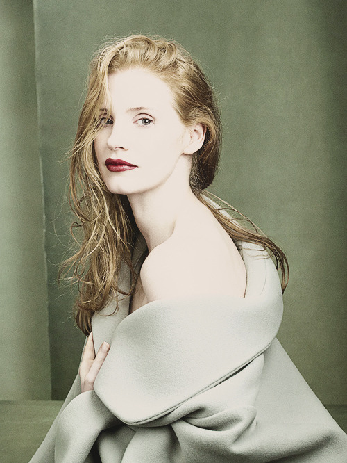 Porn Pics :  Jessica Chastain by Annie Leibovitz for