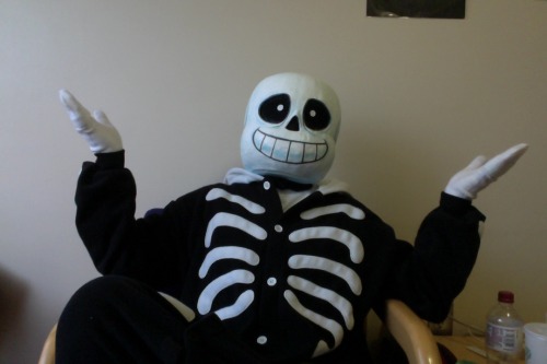 toughtiger1:spooklydigg:so I heard something about Sans in a skeleton kigu and I just@mothernature-n