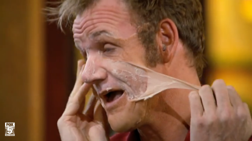 rnoth:  OH MY GOD IM WATCHING SEASON 4 OF HELLS KITCHEN AND GORDON RAMSAY DISGUISES HIMSELF AS ONE OF THE CONTESTANTS I DONT THINK IVE R EVER LAUGHED THIS HARD IN MY LIFE HE E LP   theres also one where he makes out with a contestant but its his wife