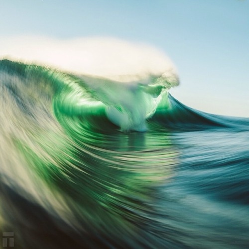 sonsofkerouac: Flomotion in emerald hues… Photo: Thurston