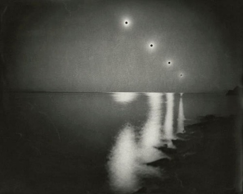 regardintemporel:  Chris McCaw - Sunburned GSP #202 (San Francisco Bay), 2008 
