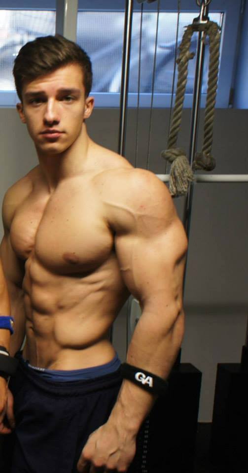 kyrbrlvr:  aplethoraofmen:  GA  Damn 