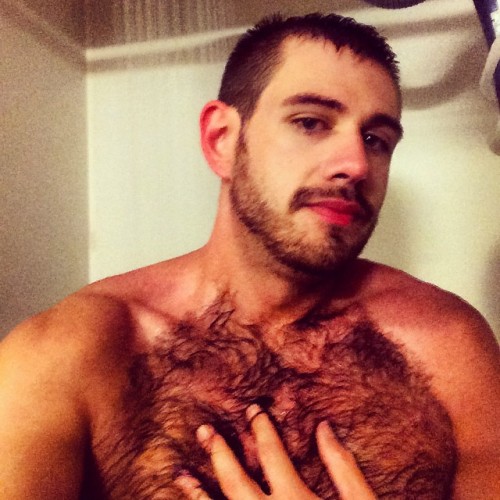I love your hairy body and I want to kiss all over you.