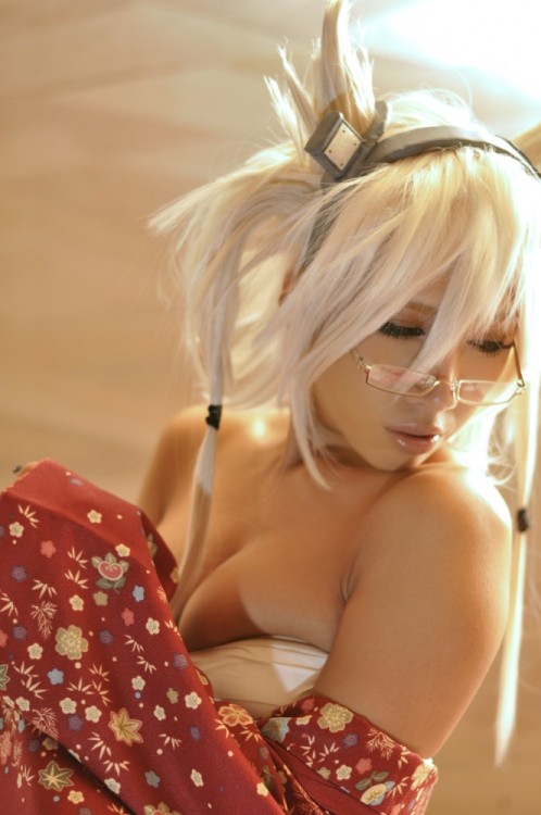 cavalier-renegade:  onulohayou:  Musashi (kancolle) by Non  MARRY ME   who ever she choose is one lucky person > .<