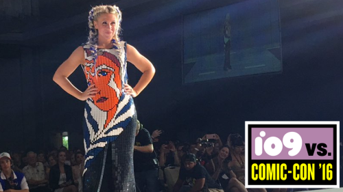 webofstarwars: (via The ‘Real’ Ahsoka Tano Wore an Ahsoka Dress Made Out of Lego to Comi