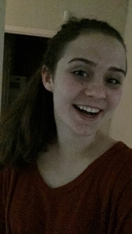 super low quality selfies but I got my braces off and my teeth are FREE