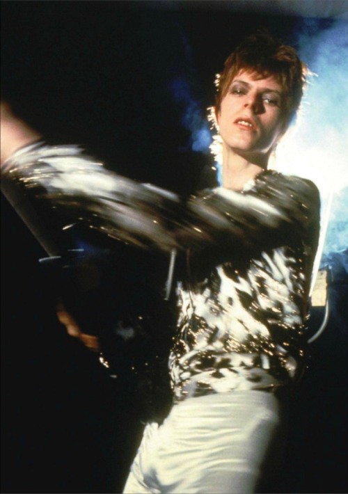 soundsof71:  Ziggy Stardust’s first photo shoot, January 1972, by Brian Ward