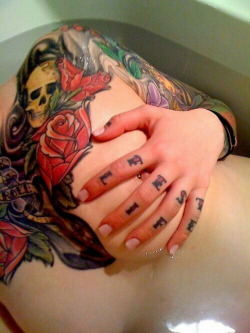 we-require-more-tatooed-girls:  More @ http://we-require-more-tatooed-girls.tumblr.com