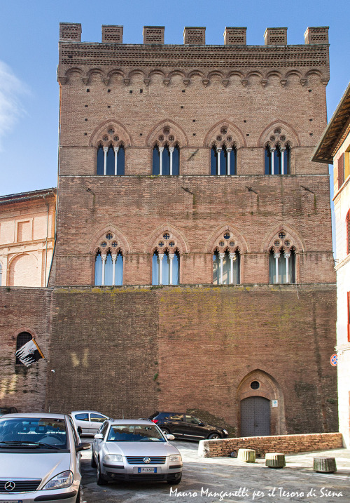 Rocca SalimbeniFoto del Tesoro di Siena