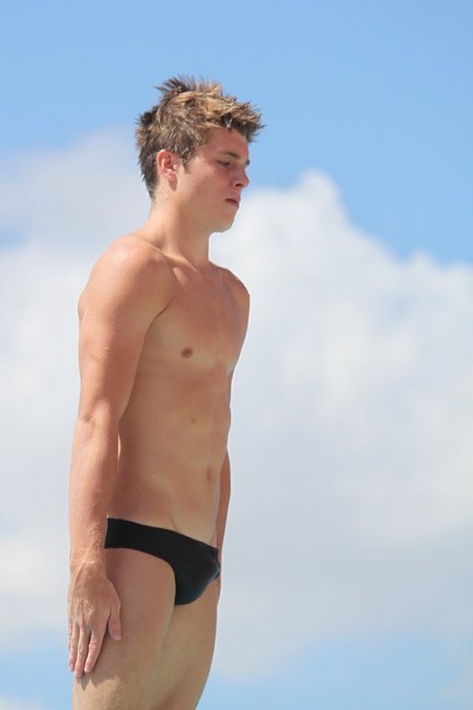 maleathletebirthdaysuits:  Michael Hixon (diver) born 16 July 1994 