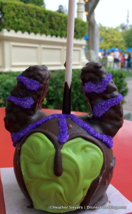 http://www.disneyfoodblog.com/2014/05/23/live-news-eats-and-treats-at-the-rock-your-disney-side-24-h