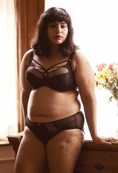 curiousfancy:Wearing ✶Elomi Matilda Bra and Briefs in Red ✶Elomi Sachi Bra and Briefs in Black ✶Easi