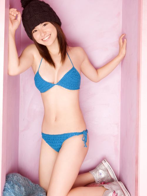 Winter Bikini - Nakajima Airi (中島愛里)