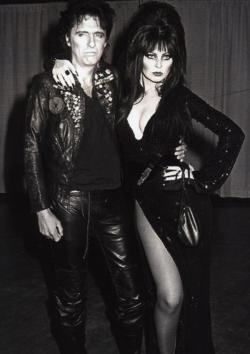 evilonyx:  Alice Cooper & Elvira 